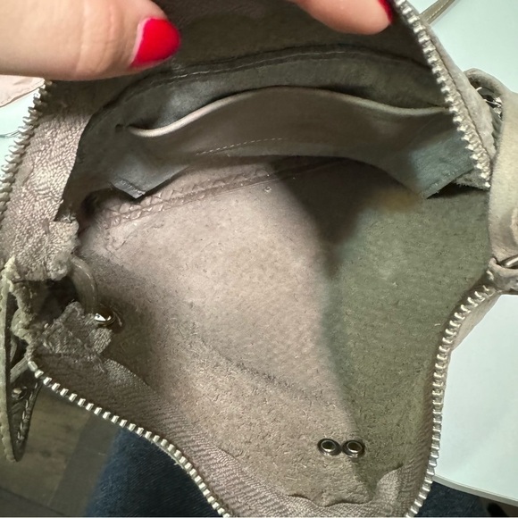 Roots genuine leather weaved crossbody - Picture 6 of 7